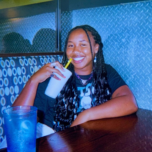 Meet your Posher, Nalijah - Picture 1 of 1